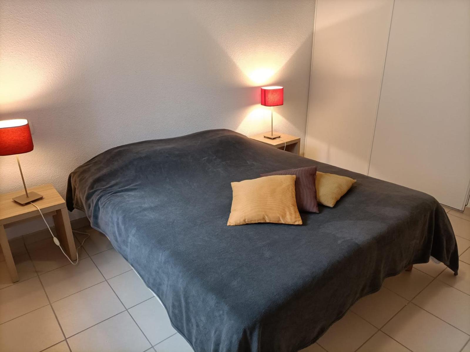Residence De La Source By Euclenima Salies-de-Bearn Room photo